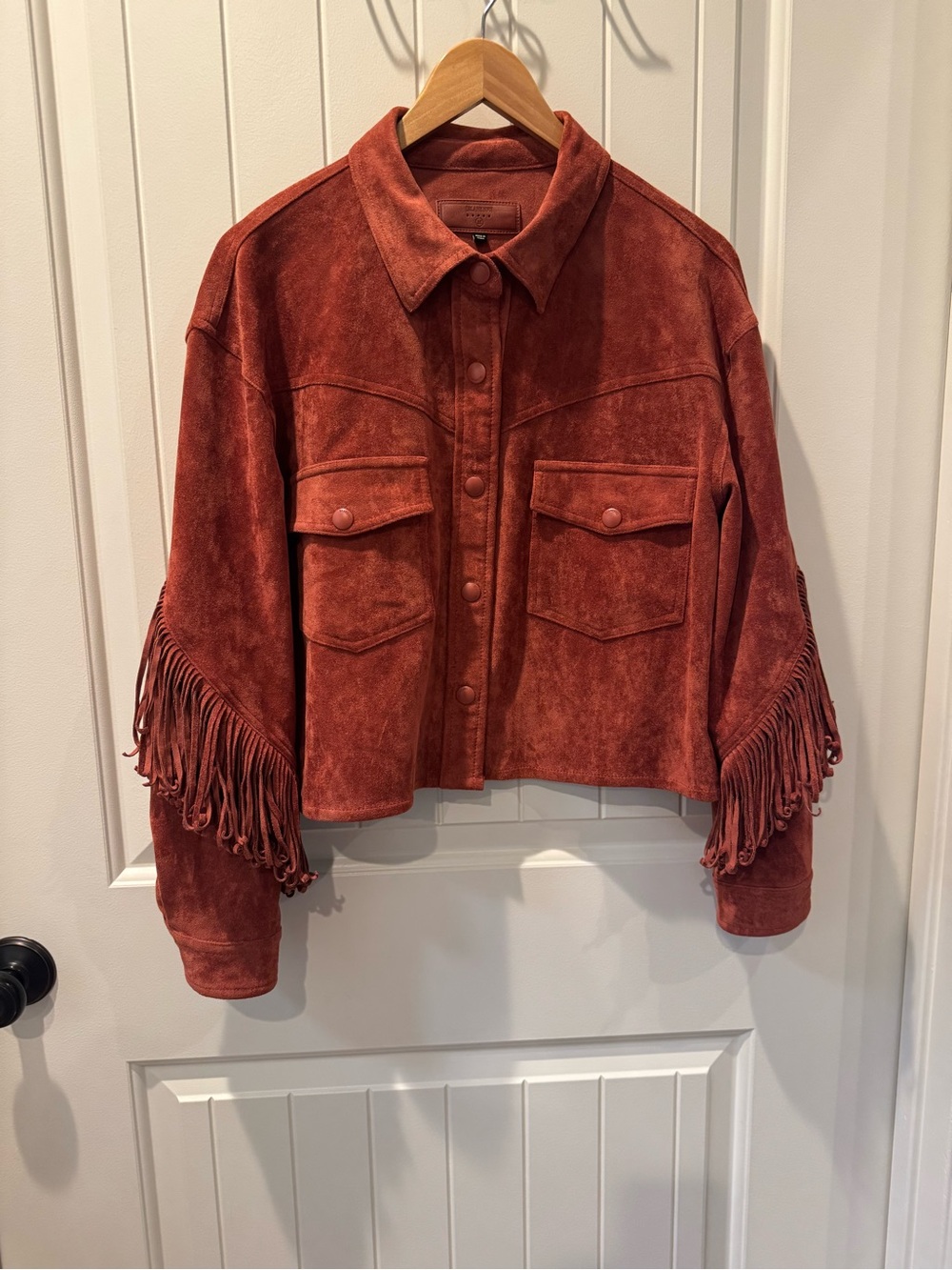 BLANKNYC Faux Suede Fringe Western Shacket M Bounce Back Rust - Picture 3 of 9